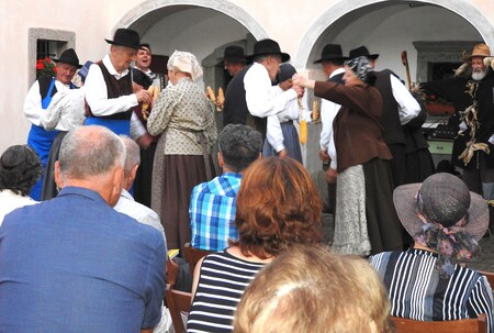 Ples Ličkanja koruze